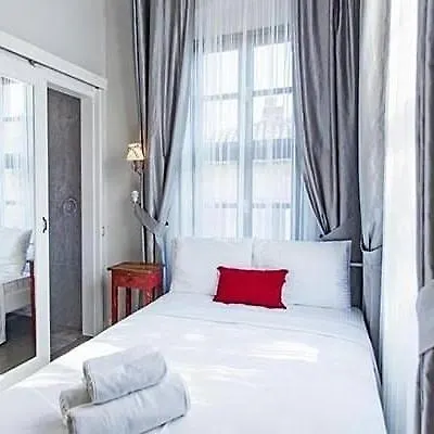 Phaedra Hotel *